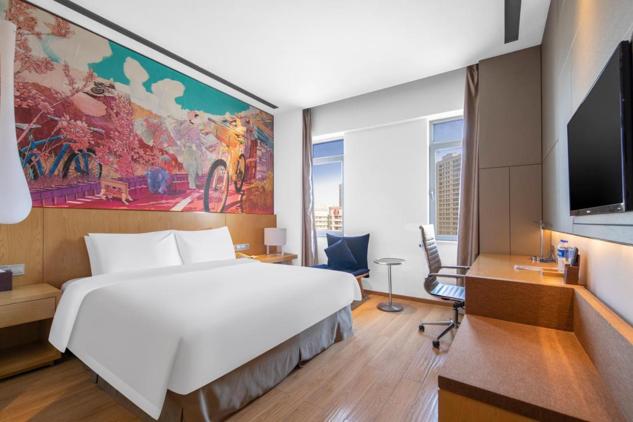 Minimax Hotel Shanghai Сунцзян Экстерьер фото